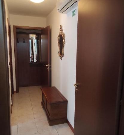Appartamento In Centro Home مونفالكوني المظهر الخارجي الصورة