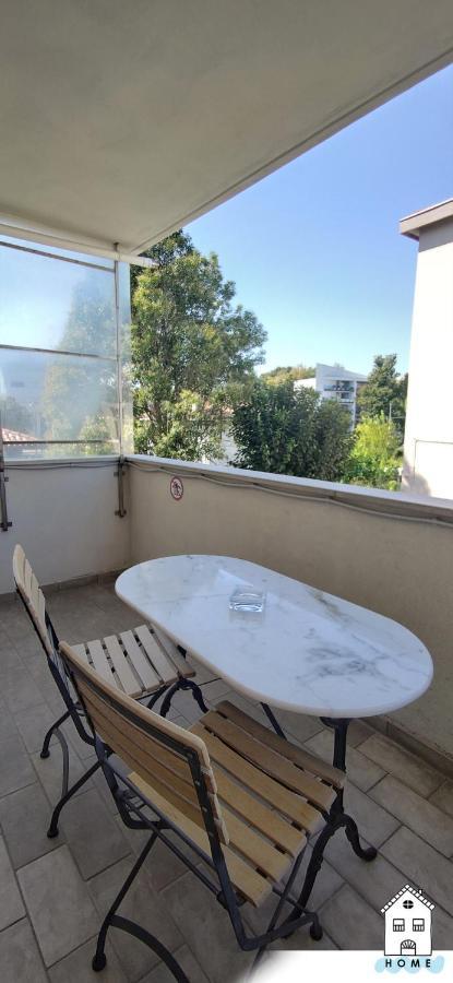 Appartamento In Centro Home مونفالكوني المظهر الخارجي الصورة